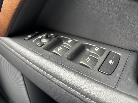 T5 Se 2.0 5dr Estate Automatic Petrol