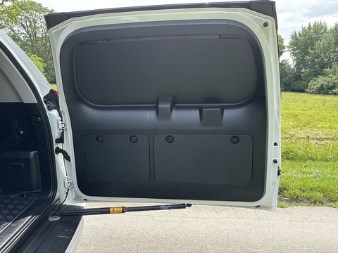 2.8D Active Panel Van 3dr Diesel Auto 4WD SWB Euro 6 (177 ps)