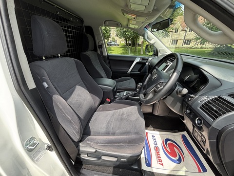 2.8D Active Panel Van 3dr Diesel Auto 4WD SWB Euro 6 (177 ps)