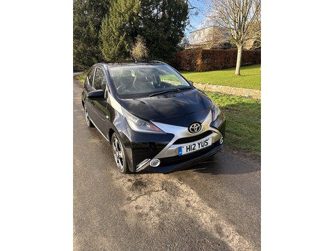 Aygo Vvt-I X-Clusiv Hatchback 1.0 Manual Petrol