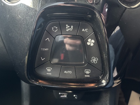 Aygo Vvt-I X-Clusiv Hatchback 1.0 Manual Petrol