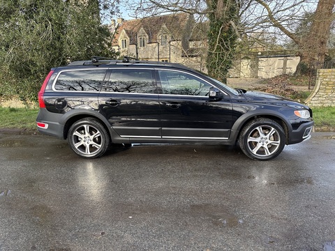 T6 Se Awd 3.0 5dr Estate Automatic Petrol
