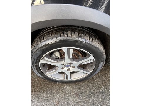 T6 Se Awd 3.0 5dr Estate Automatic Petrol