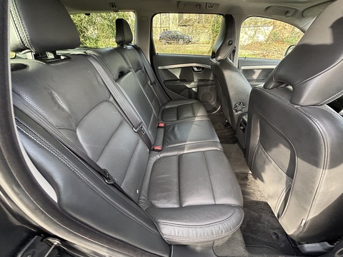 T6 Se Awd 3.0 5dr Estate Automatic Petrol