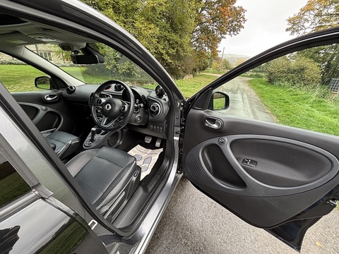 Brabus Xclusive 0.9 5dr Hatchback Automatic Petrol