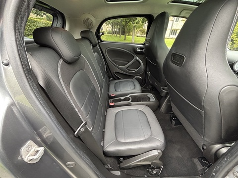 Brabus Xclusive 0.9 5dr Hatchback Automatic Petrol