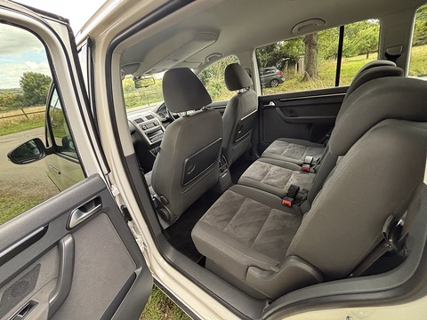 Se Tsi Dsg 1.4 5dr Mpv Automatic Petrol