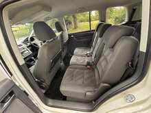 Volkswagen Touran Se Tsi Dsg