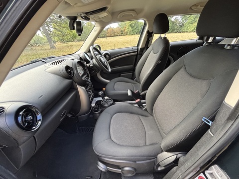 Cooper 1.6 5dr Hatchback Automatic Petrol