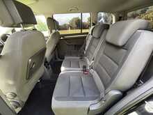 Volkswagen Touran Se Tsi Dsg