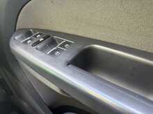 Volkswagen Touran Se Tsi Dsg