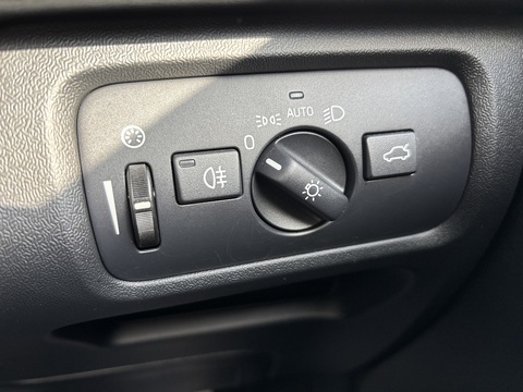 T5 Cross Country Lux Nav Awd 2.0 5dr Hatchback Automatic Petrol