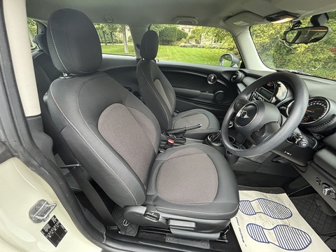 One 1.2 3dr Hatchback Automatic Petrol