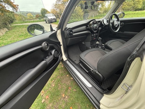 One 1.2 3dr Hatchback Automatic Petrol