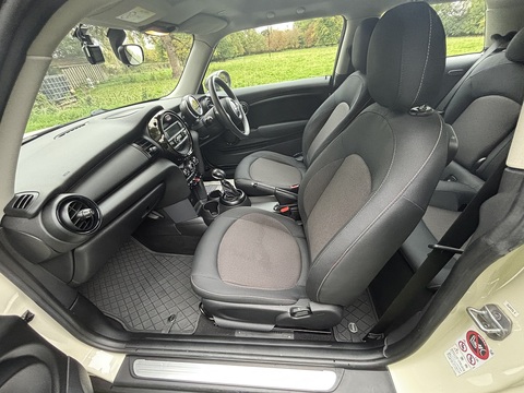 One 1.2 3dr Hatchback Automatic Petrol