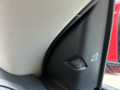 T4 Se 1.6 5dr Hatchback Automatic Petrol