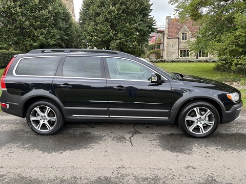 T6 Se Awd 3.0 5dr Estate Automatic Petrol