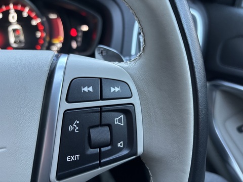 T3 Momentum 1.5 5dr Hatchback Automatic Petrol