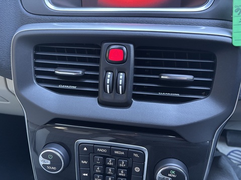 T3 Momentum 1.5 5dr Hatchback Automatic Petrol