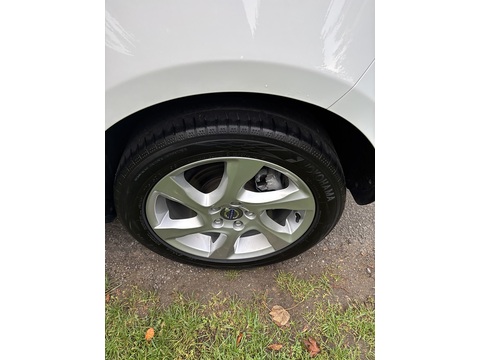 T4 Se 1.6 5dr Hatchback Automatic Petrol