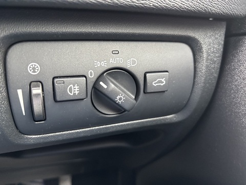 T4 Se 1.6 5dr Hatchback Automatic Petrol