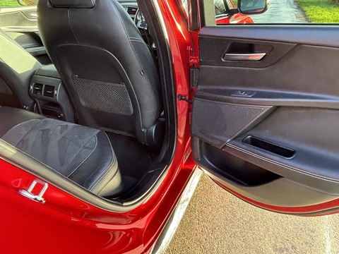 S 3.0 4dr Saloon Automatic Petrol