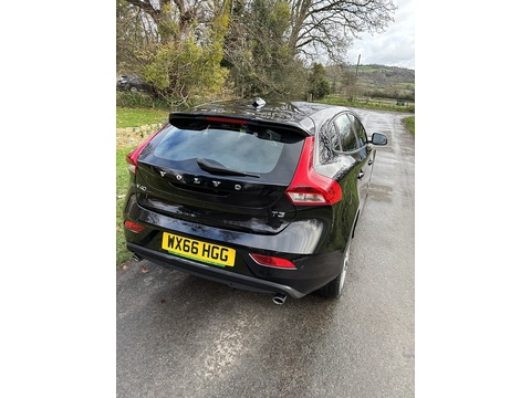 T3 Momentum 1.5 5dr Hatchback Automatic Petrol