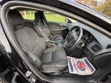 Volvo V40 T3 Momentum