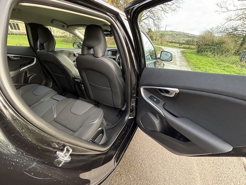 T3 Momentum 1.5 5dr Hatchback Automatic Petrol