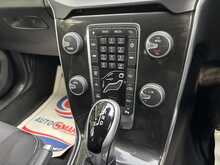 Volvo V40 T3 Momentum