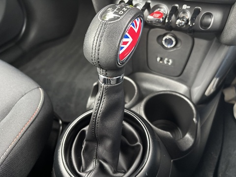 One 1.2 5dr Hatchback Automatic Petrol