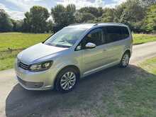Volkswagen Touran Se Tsi Dsg