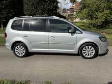 Volkswagen Touran Se Tsi Dsg