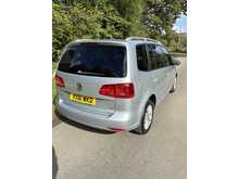 Volkswagen Touran Se Tsi Dsg