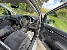 Volkswagen Touran Se Tsi Dsg