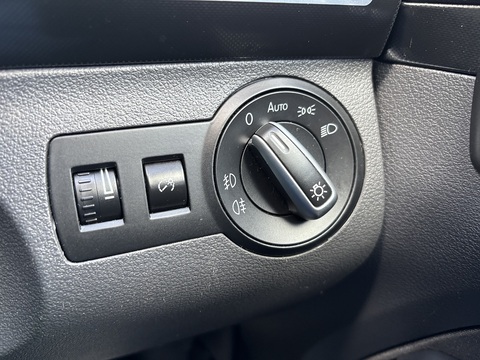 Se Tsi Dsg 1.4 5dr Mpv Semi Auto Petrol