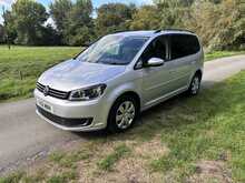 Volkswagen Touran TSI SE