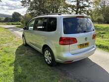 Volkswagen Touran TSI SE