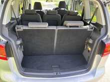 Volkswagen Touran TSI SE
