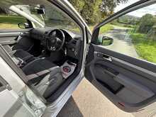 Volkswagen Touran TSI SE