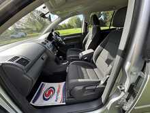 Volkswagen Touran TSI SE
