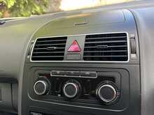 Volkswagen Touran TSI SE