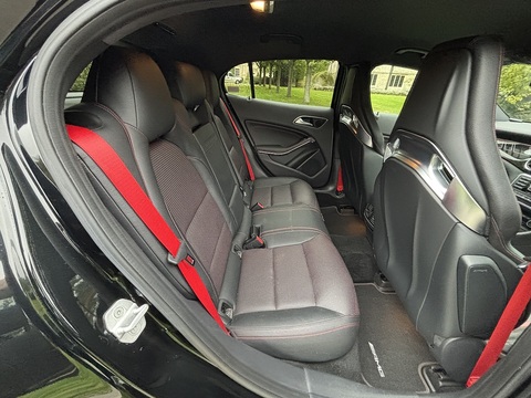 Amg Gla 45 4Matic 2.0 5dr Estate Automatic Petrol