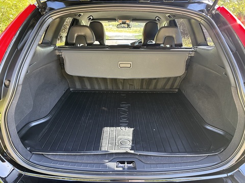 2.4 D5 R-Design Nav SUV 5dr Diesel Auto AWD Euro 6 (s/s) (220 ps)