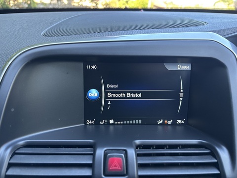 2.4 D5 R-Design Nav SUV 5dr Diesel Auto AWD Euro 6 (s/s) (220 ps)