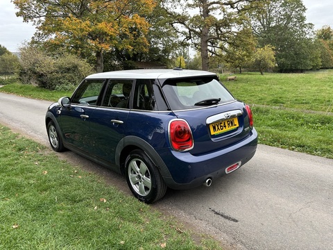 Cooper 1.5 5dr Hatchback Automatic Petrol