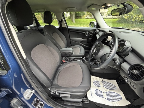 Cooper 1.5 5dr Hatchback Automatic Petrol