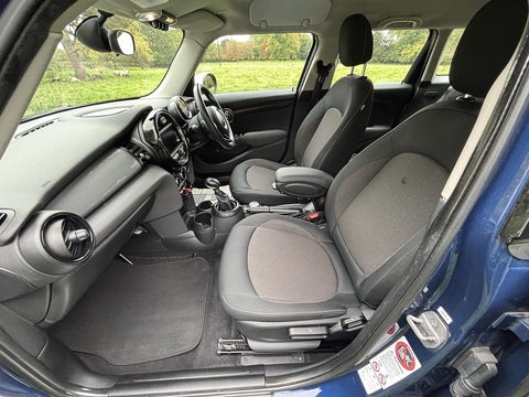 Cooper 1.5 5dr Hatchback Automatic Petrol