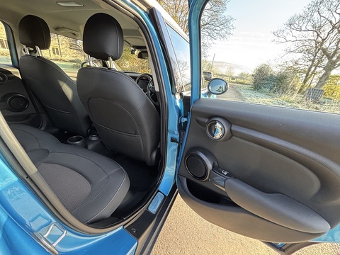 Cooper 1.5 5dr Hatchback Automatic Petrol