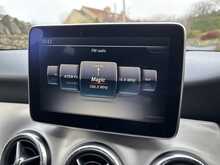 Mercedes-Benz Cla Cla 180 Amg Line